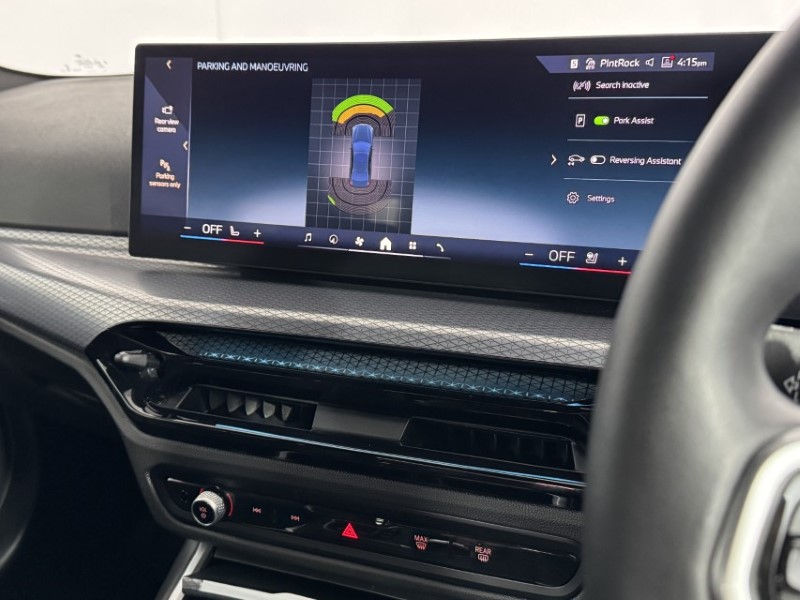 2025 (75) BMW 3 SERIES 330e 22.3 kWh M Sport 4dr Step Auto 5829738