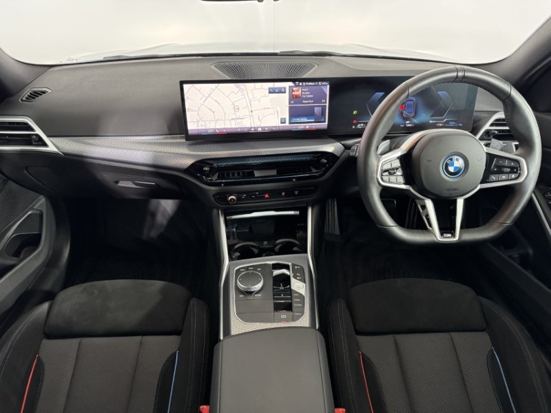 2025 (75) BMW 3 SERIES 330e 22.3 kWh M Sport 4dr Step Auto 5829767