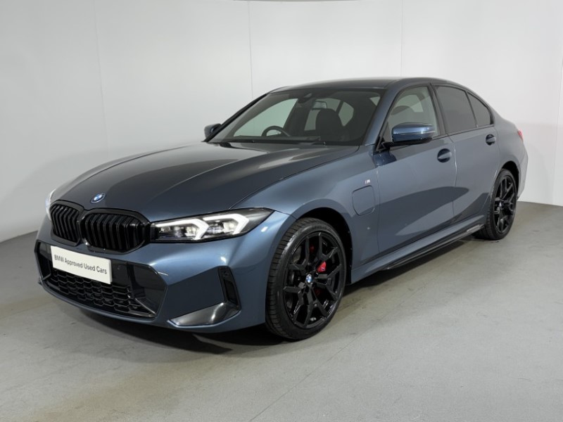 2025 (75) BMW 3 SERIES 330e 22.3 kWh M Sport 4dr Step Auto 5829775