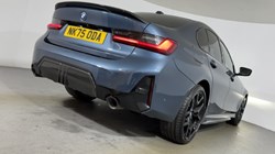 2025 (75) BMW 3 SERIES 330e 22.3 kWh M Sport 4dr Step Auto 5829756