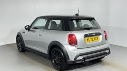 2022 (72) MINI HATCHBACK 1.5 Cooper Classic 3dr Auto 5777453