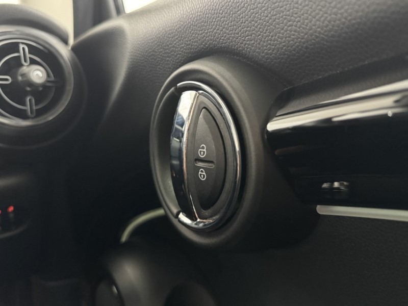 2022 (72) MINI HATCHBACK 1.5 Cooper Classic 3dr Auto 5777464