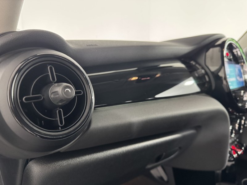 2022 (72) MINI HATCHBACK 1.5 Cooper Classic 3dr Auto 5777447