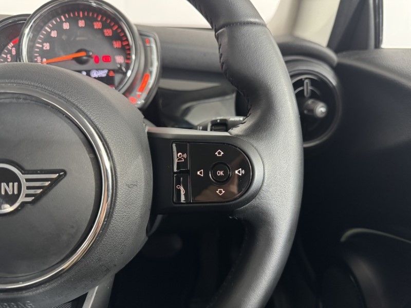 2022 (72) MINI HATCHBACK 1.5 Cooper Classic 3dr Auto 5777421