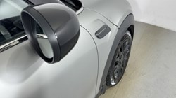 2022 (72) MINI HATCHBACK 1.5 Cooper Classic 3dr Auto 5777466