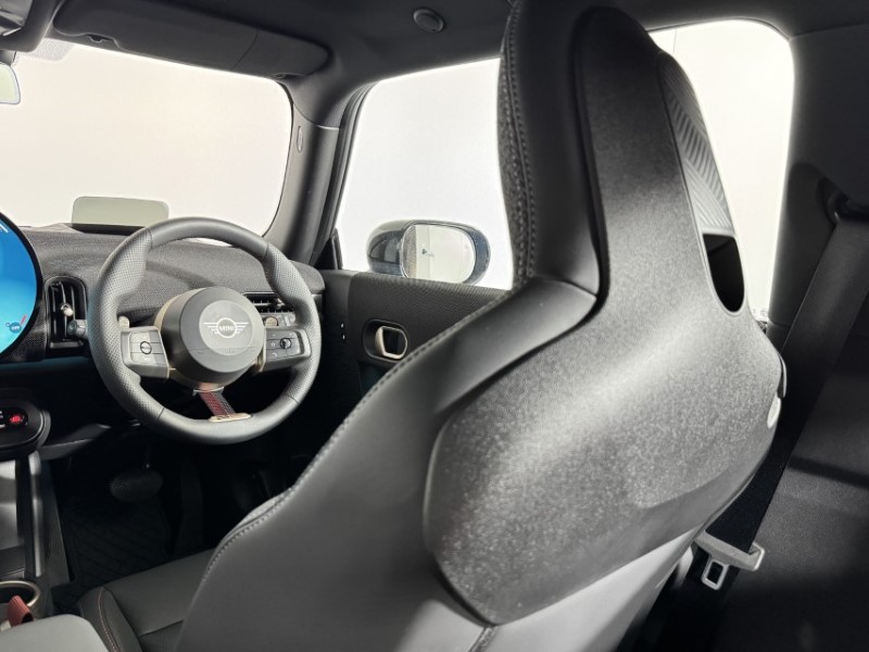 2026 (26) MINI COOPER 1.5 C Sport 3dr Auto 5752550