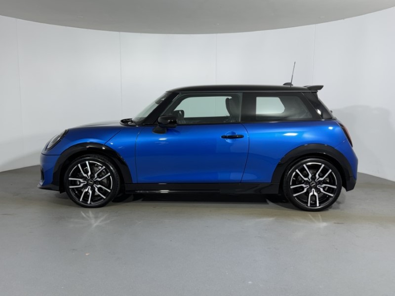 2026 (26) MINI COOPER 1.5 C Sport 3dr Auto 5752563