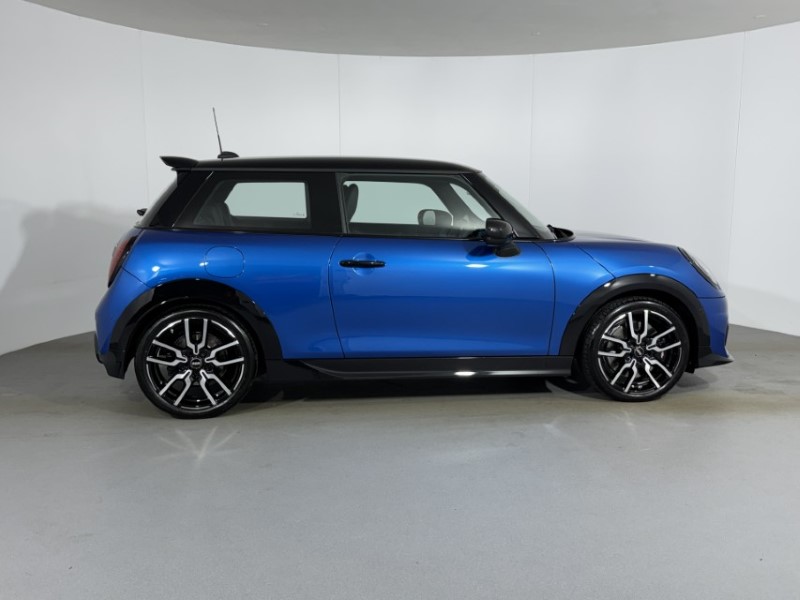 2026 (26) MINI COOPER 1.5 C Sport 3dr Auto 5752566