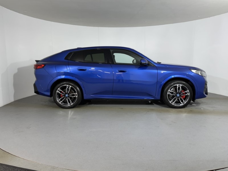2024 (24) BMW iX2 230kW xDrive30 M Sport 65kWh 5dr Auto 5768315