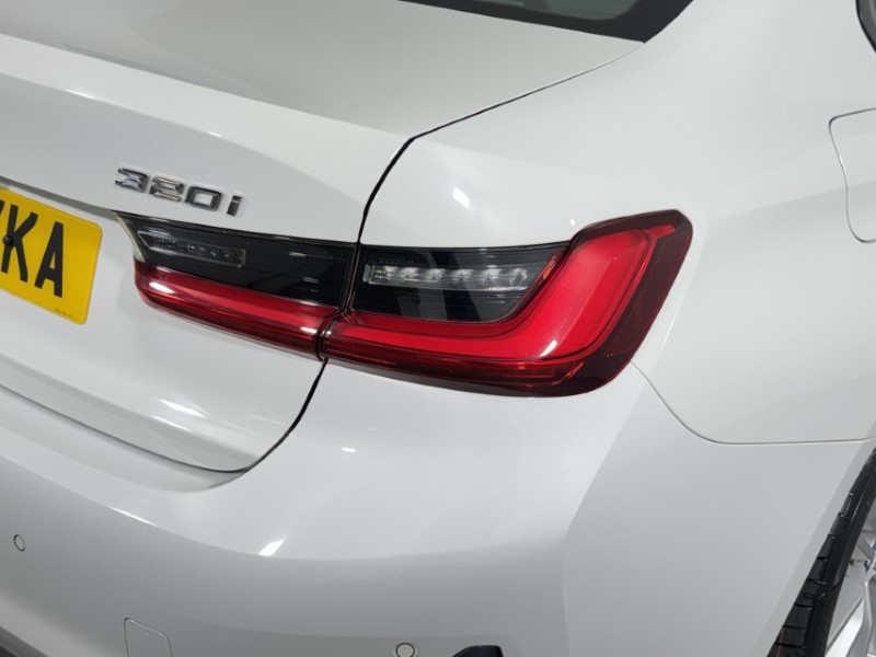 2020 (20) BMW 3 SERIES 320i SE 4dr Step Auto 5812870