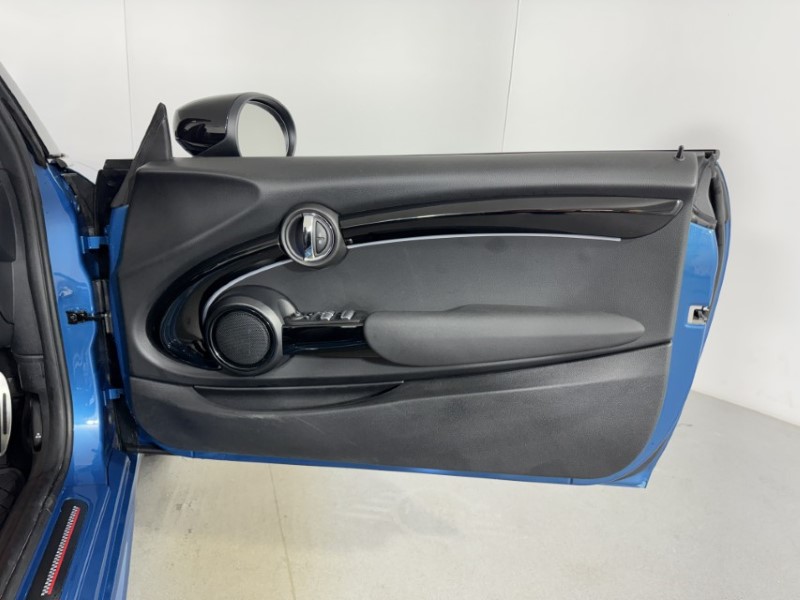 2024 (24) MINI CONVERTIBLE 1.5 Cooper Sport Premium 2dr Auto 5765238