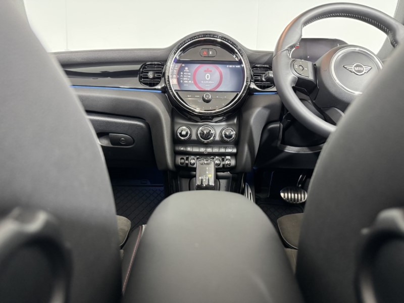 2024 (24) MINI CONVERTIBLE 1.5 Cooper Sport Premium 2dr Auto 5765228
