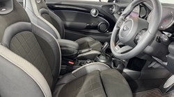 2024 (24) MINI CONVERTIBLE 1.5 Cooper Sport Premium 2dr Auto 5765237