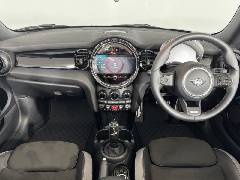 2024 (24) MINI CONVERTIBLE 1.5 Cooper Sport Premium 2dr Auto 5765227