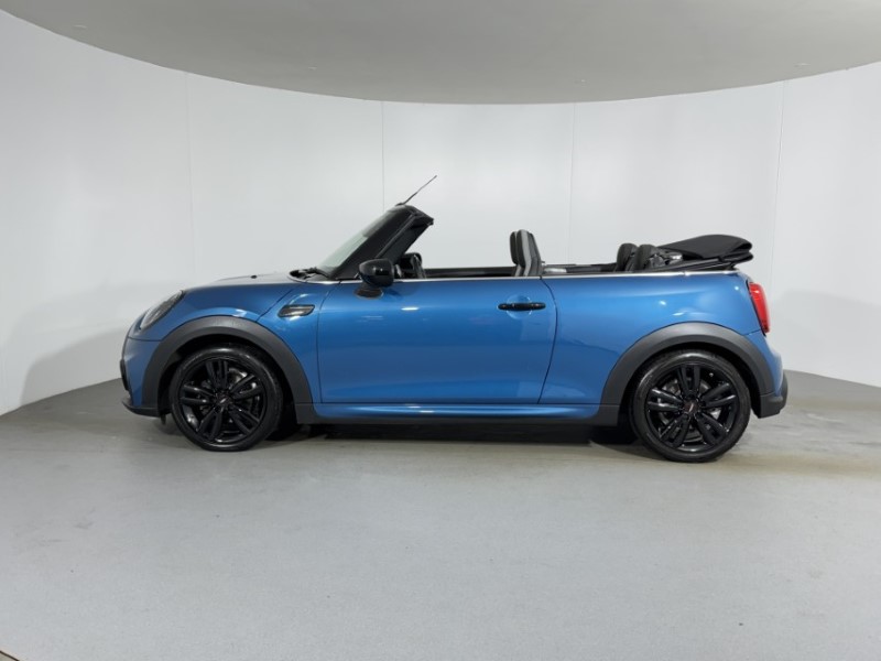 2024 (24) MINI CONVERTIBLE 1.5 Cooper Sport Premium 2dr Auto 5765281