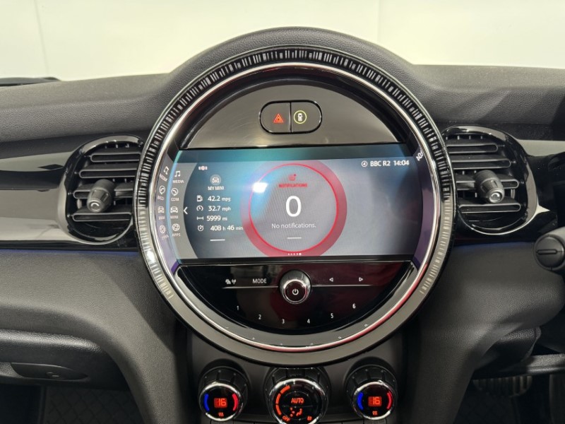 2024 (24) MINI CONVERTIBLE 1.5 Cooper Sport Premium 2dr Auto 5765219