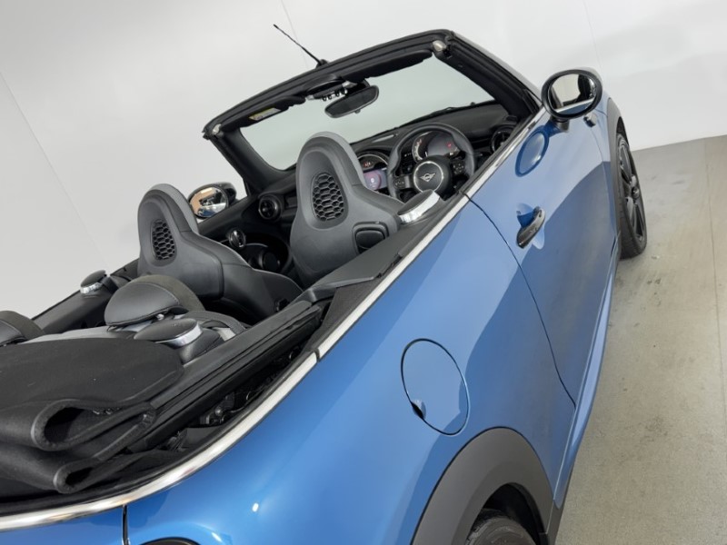 2024 (24) MINI CONVERTIBLE 1.5 Cooper Sport Premium 2dr Auto 5765245