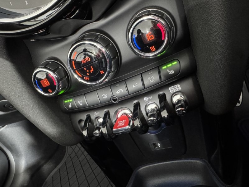 2024 (24) MINI CONVERTIBLE 1.5 Cooper Sport Premium 2dr Auto 5765216