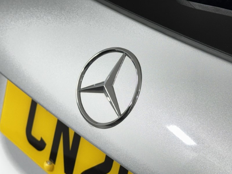 2021 (21) MERCEDES-BENZ A CLASS A35 4Matic Executive 5dr Auto 5759259