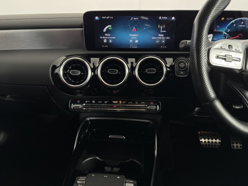 2021 (21) MERCEDES-BENZ A CLASS A35 4Matic Executive 5dr Auto 5759218