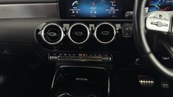 2021 (21) MERCEDES-BENZ A CLASS A35 4Matic Executive 5dr Auto 5759218