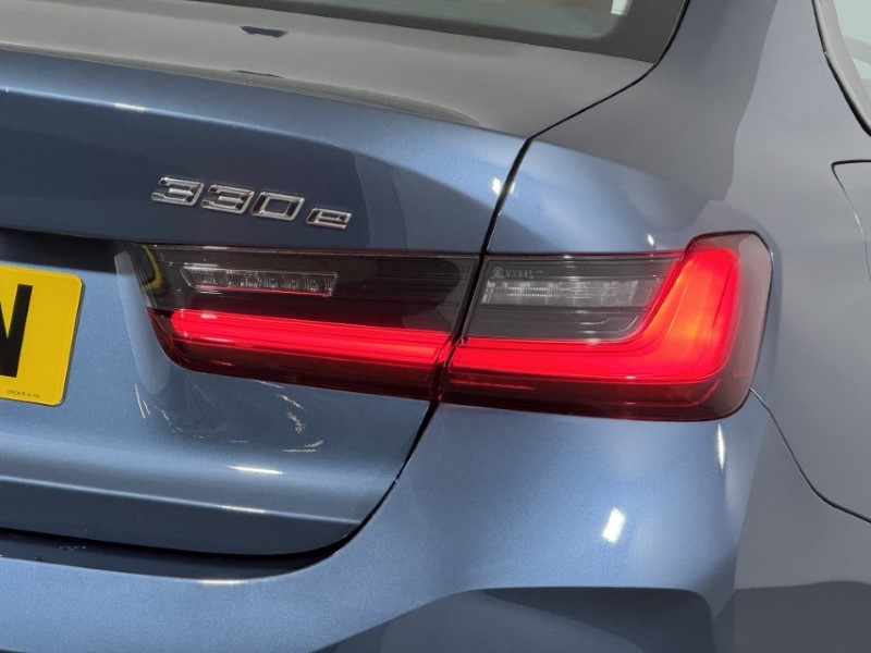 2025 (25) BMW 3 SERIES 330e 22.3 kWh Sport 4dr Step Auto 5786058
