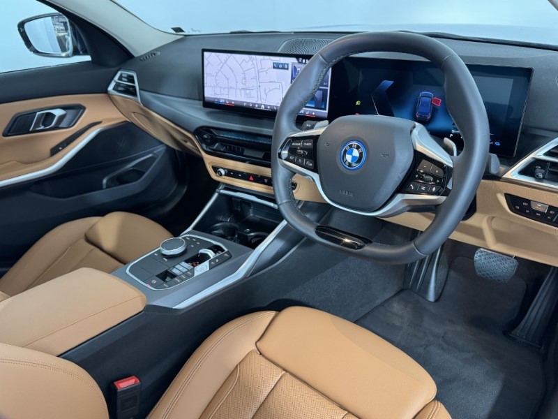 2025 (25) BMW 3 SERIES 330e 22.3 kWh Sport 4dr Step Auto 5786046