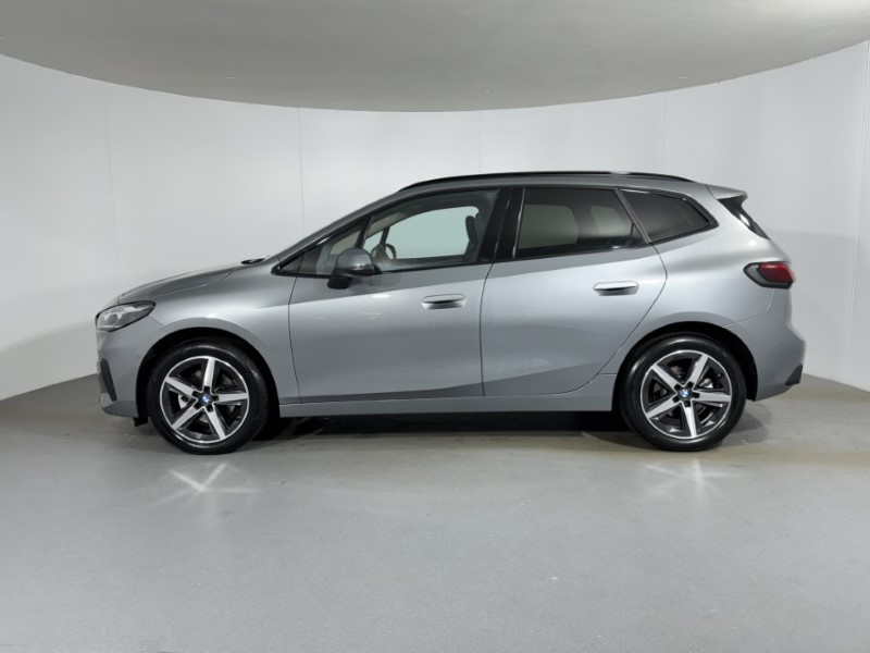 2025 (75) BMW 2 SERIES 220i MHT Sport 5dr DCT 5820200