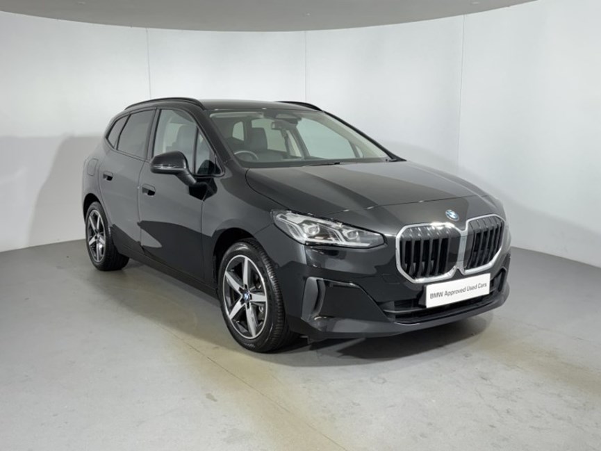 2025 (75) BMW 2 SERIES 220i MHT Sport 5dr DCT