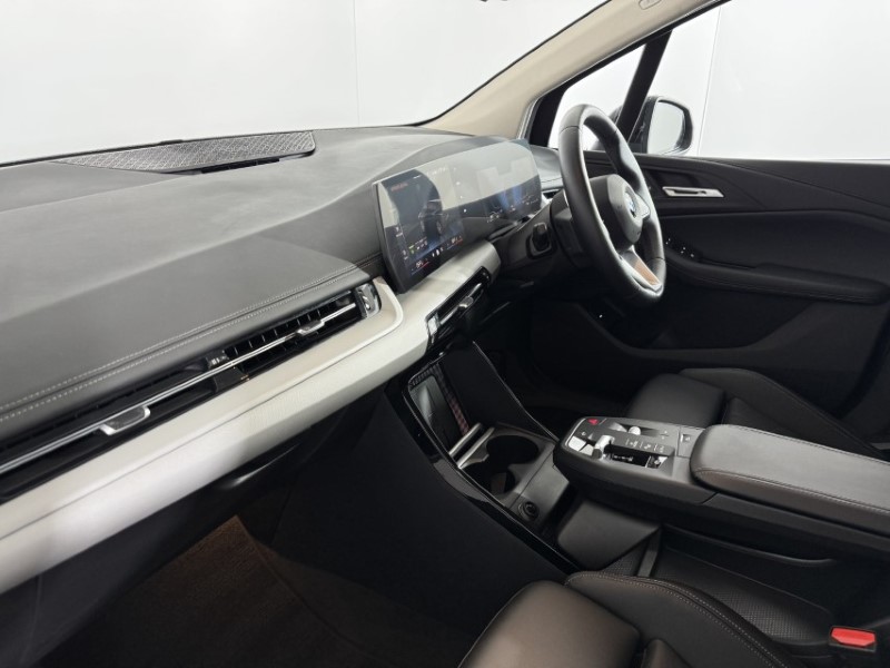 2025 (75) BMW 2 SERIES 220i MHT Sport 5dr DCT 5808555