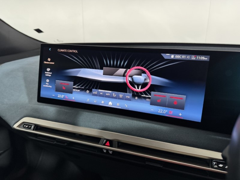 2023 (23) BMW iX 240kW xDrive40 M Sport 76.6kWh 5dr Auto 5849389