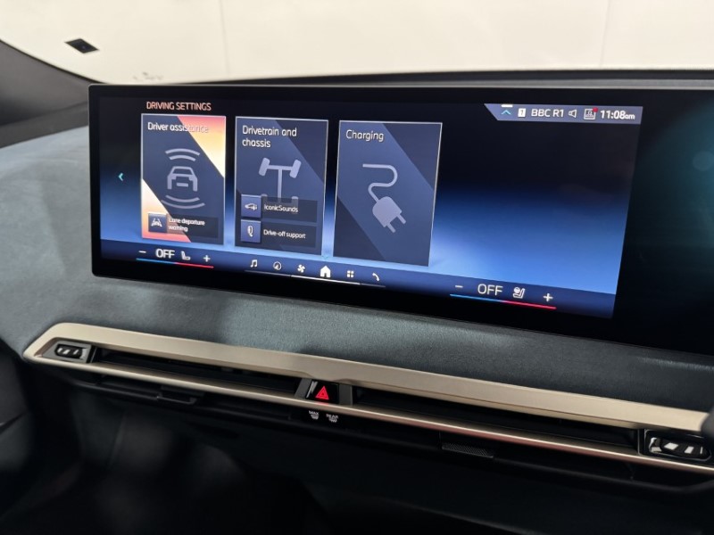 2023 (23) BMW iX 240kW xDrive40 M Sport 76.6kWh 5dr Auto 5849383