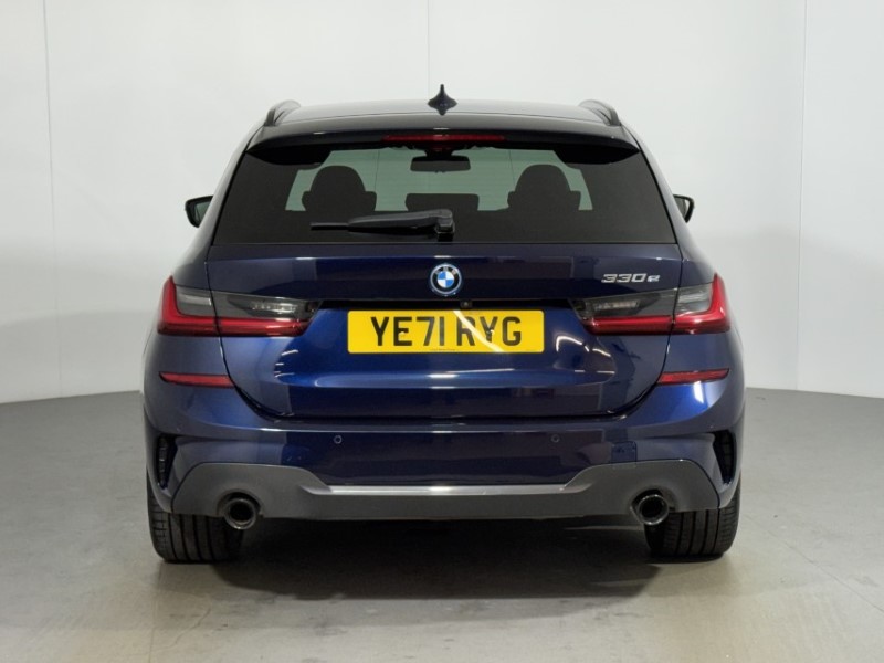 2021 (71) BMW 3 SERIES 330e M Sport Pro Edition 5dr Step Auto 5801107