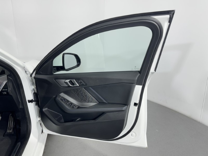 2026 (26) BMW 1 SERIES 120 M Sport 5dr Step Auto 5830556