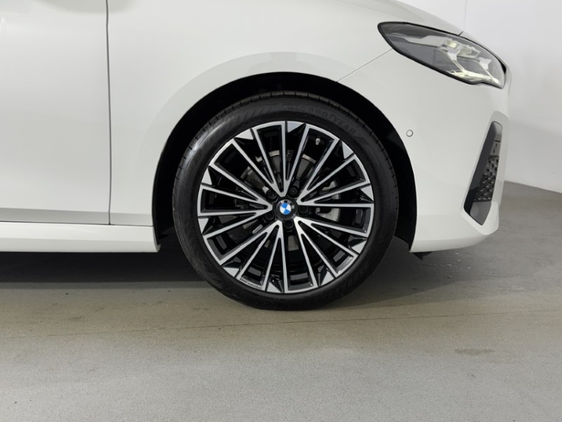 2025 (75) BMW 2 SERIES 220i MHT M Sport 5dr DCT 5814696