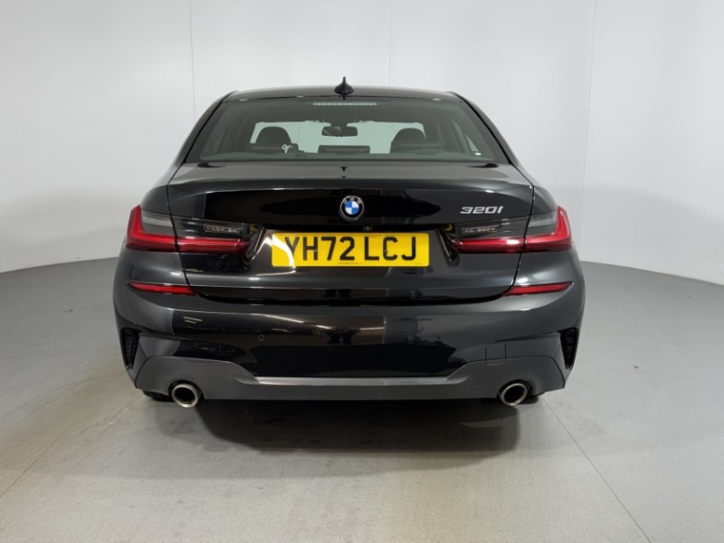 2022 (72) BMW 3 SERIES 320i M Sport 4dr Step Auto 5933026