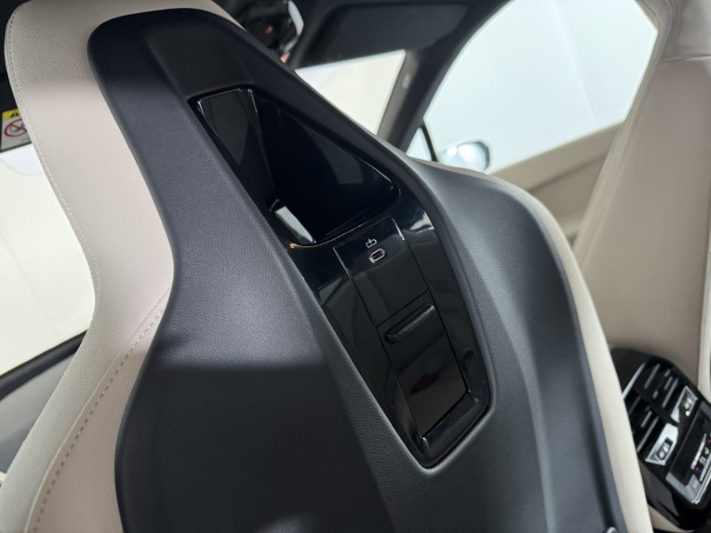 2024 (24) BMW iX 240kW xDrive40 M Sport 76.6kWh 5dr Auto 5835435