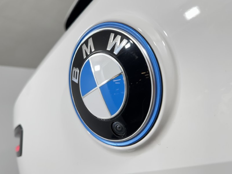 2024 (24) BMW iX 240kW xDrive40 M Sport 76.6kWh 5dr Auto 5835427