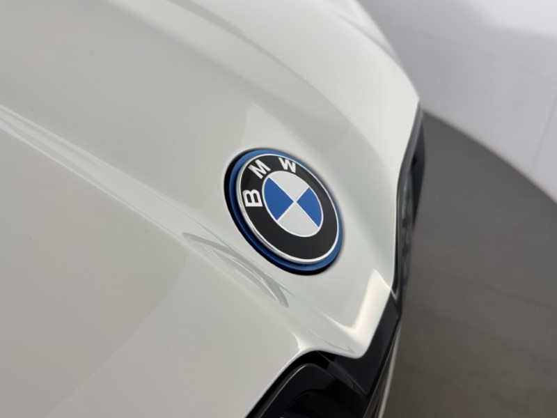 2024 (24) BMW iX 240kW xDrive40 M Sport 76.6kWh 5dr Auto 5835421