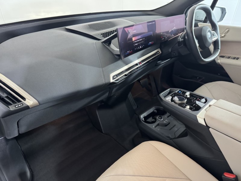 2024 (24) BMW iX 240kW xDrive40 M Sport 76.6kWh 5dr Auto 5835437