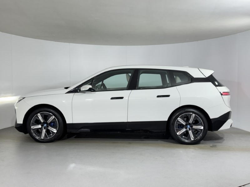 2024 (24) BMW iX 240kW xDrive40 M Sport 76.6kWh 5dr Auto 5835446