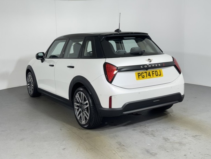 2024 (74) MINI COOPER 2.0 S Classic 5dr Auto 5834490