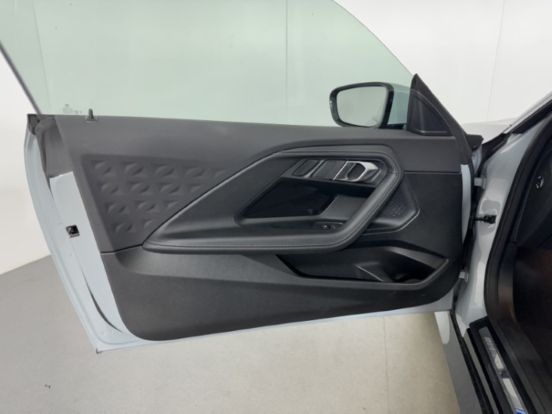 2024 (74) BMW 2 SERIES 220i M Sport 2dr Step Auto 5874076