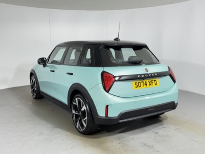 2024 (74) MINI COOPER 1.5 C Exclusive 5dr Auto
