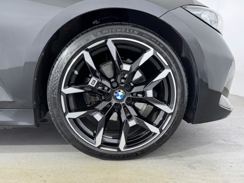 2026 (26) BMW 3 SERIES 320i M Sport 5dr Step Auto 5894276