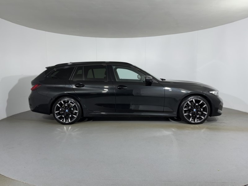 2026 (26) BMW 3 SERIES 320i M Sport 5dr Step Auto 5894310