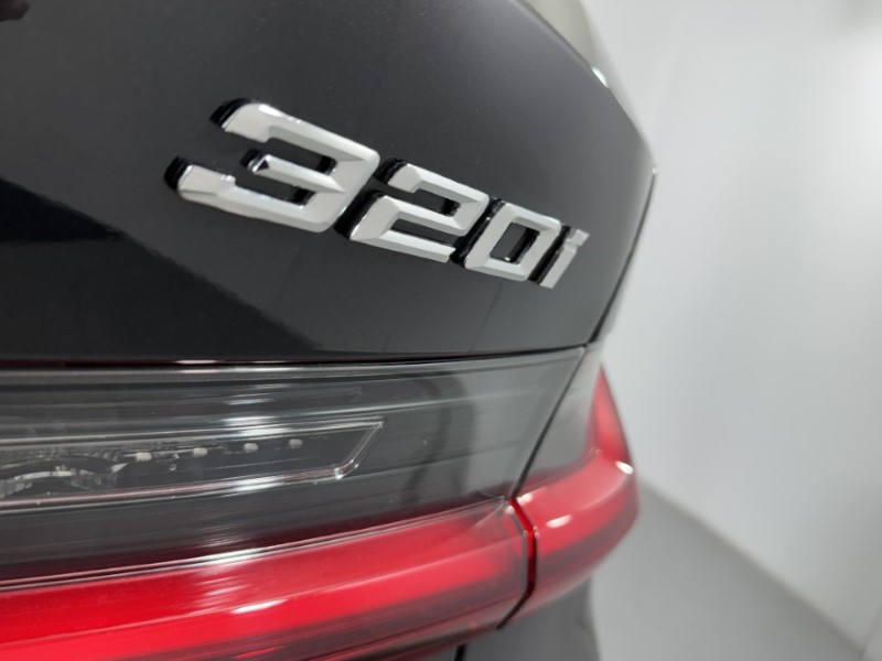 2026 (26) BMW 3 SERIES 320i M Sport 5dr Step Auto 5894283