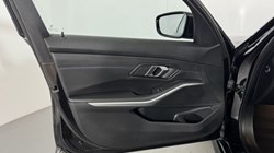 2026 (26) BMW 3 SERIES 320i M Sport 5dr Step Auto 5894301