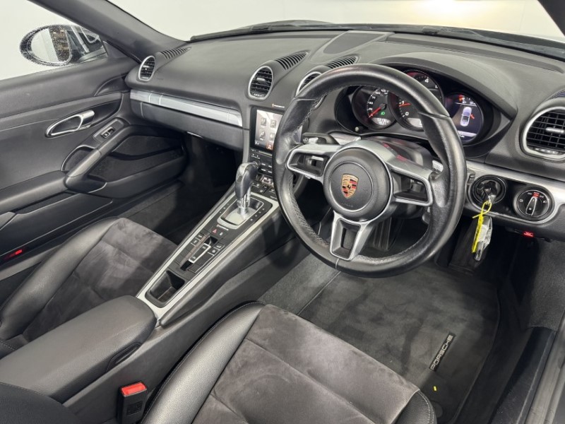2017 (17) PORSCHE BOXSTER 2.0 2dr PDK 5849768