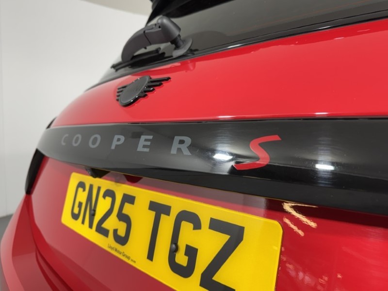 2025 (25) MINI COOPER 2.0 S Sport 3dr Auto 5912848